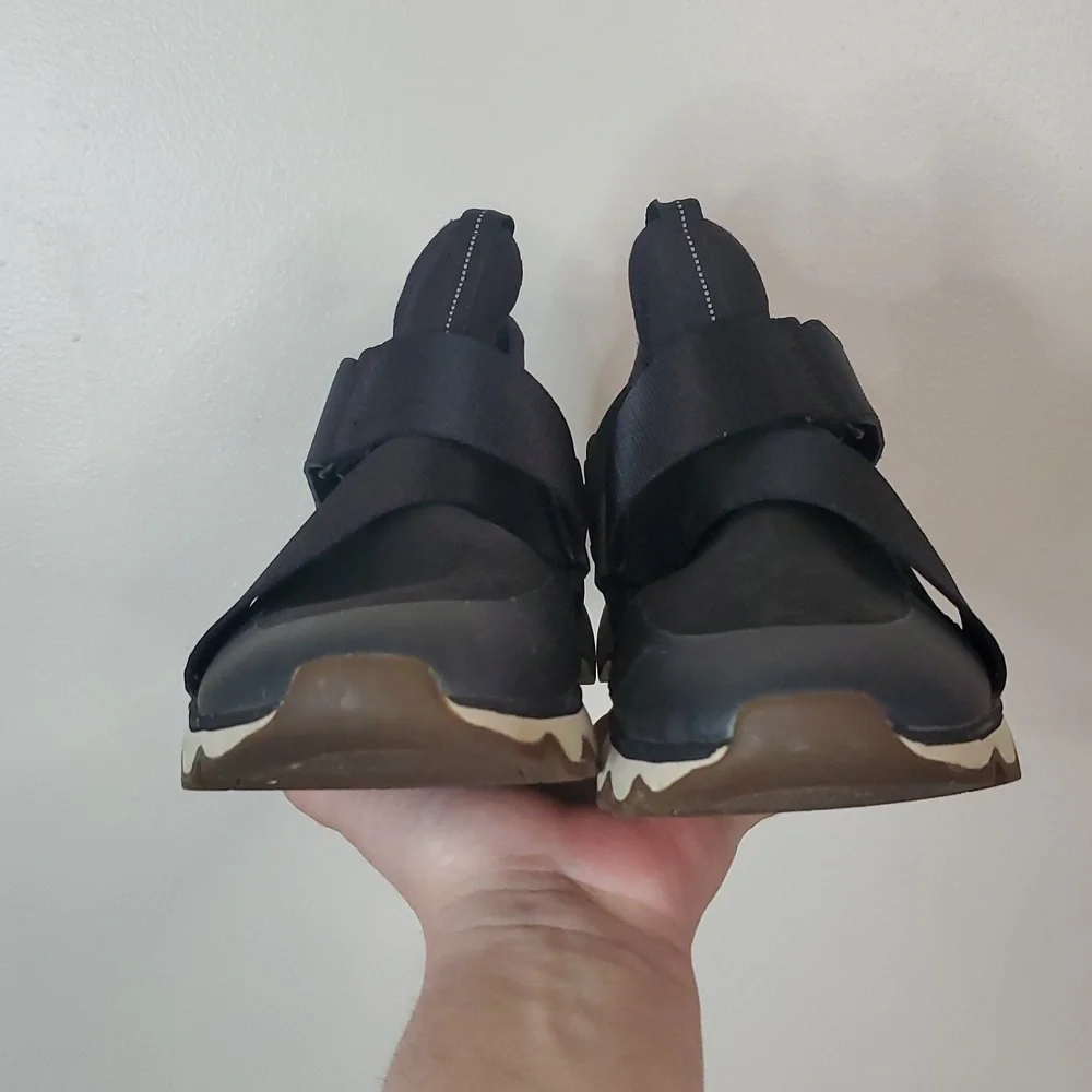 Sorel Kinetic Black Slip On Sneakers Size 8.5 Womens Hook & Loop Closure - Picture 10 of 14